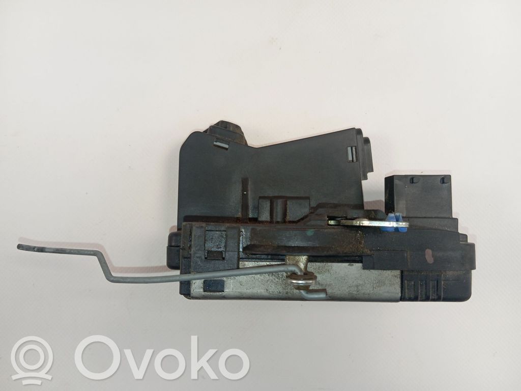 Renault Trafic II (X83) Etuoven lukko 