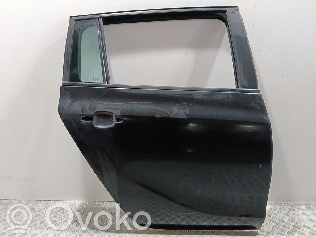 Opel Zafira C Puerta trasera 