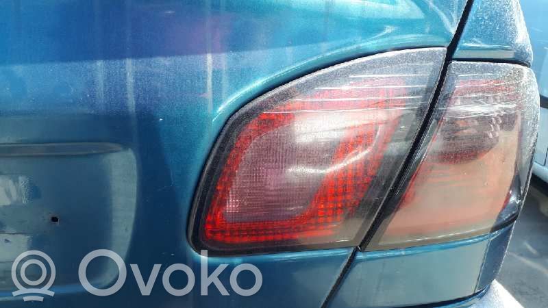 Nissan Primera Lampă spate în capacul portbagajului 