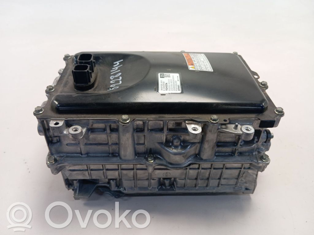 Inversor/convertidor de voltaje   G92A052270