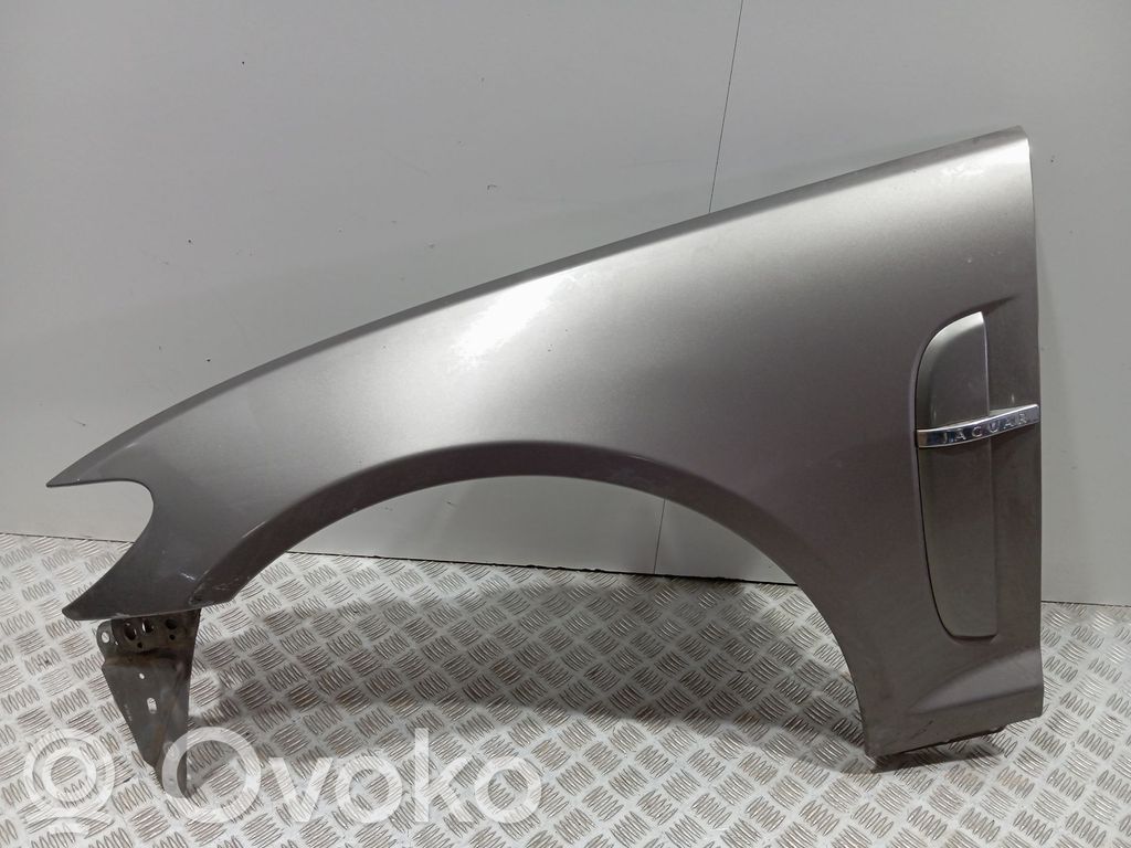 Jaguar XF X250 Spārns 