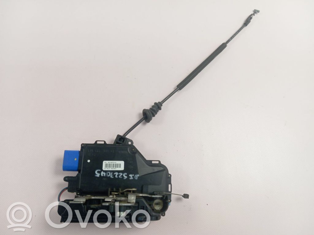 Skoda Octavia Mk2 (1Z) Serratura portiera anteriore 