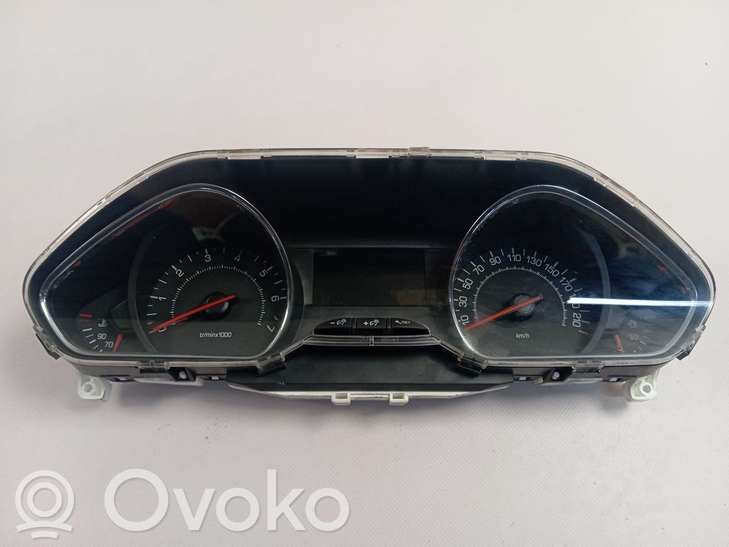 Peugeot 208 I Vitezometru (grup de instrumente) 