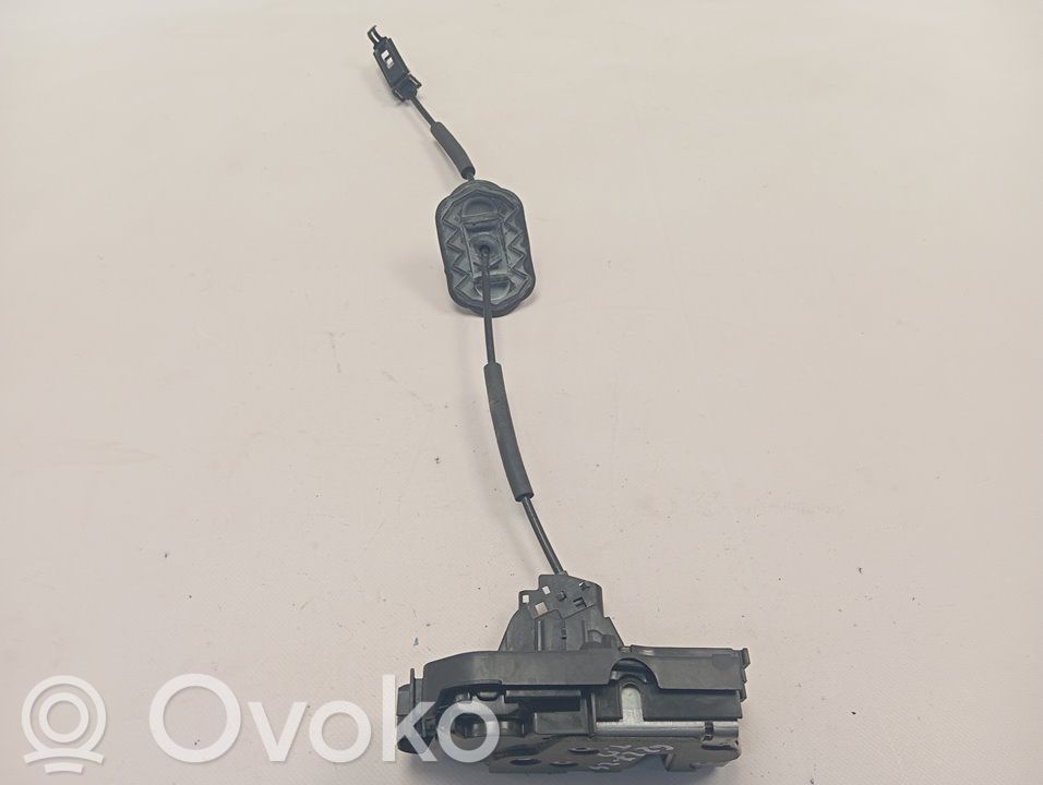 Ford Focus Takaoven lukko 