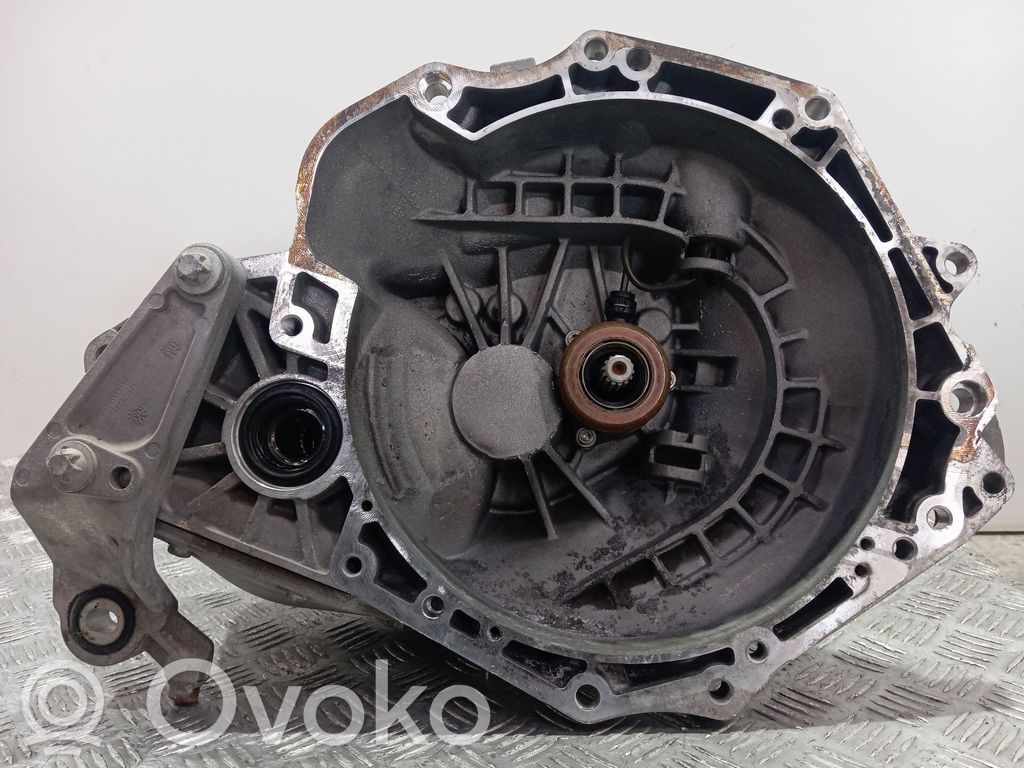 Opel Corsa E Scatola del cambio manuale a 5 velocità 