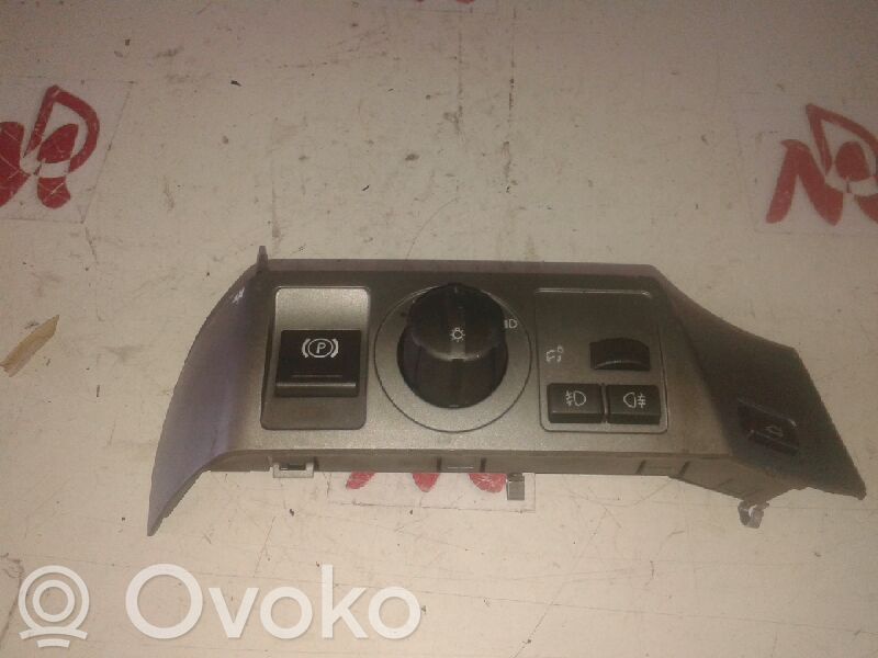 Interruptor de control del panel de luces   61316918849801