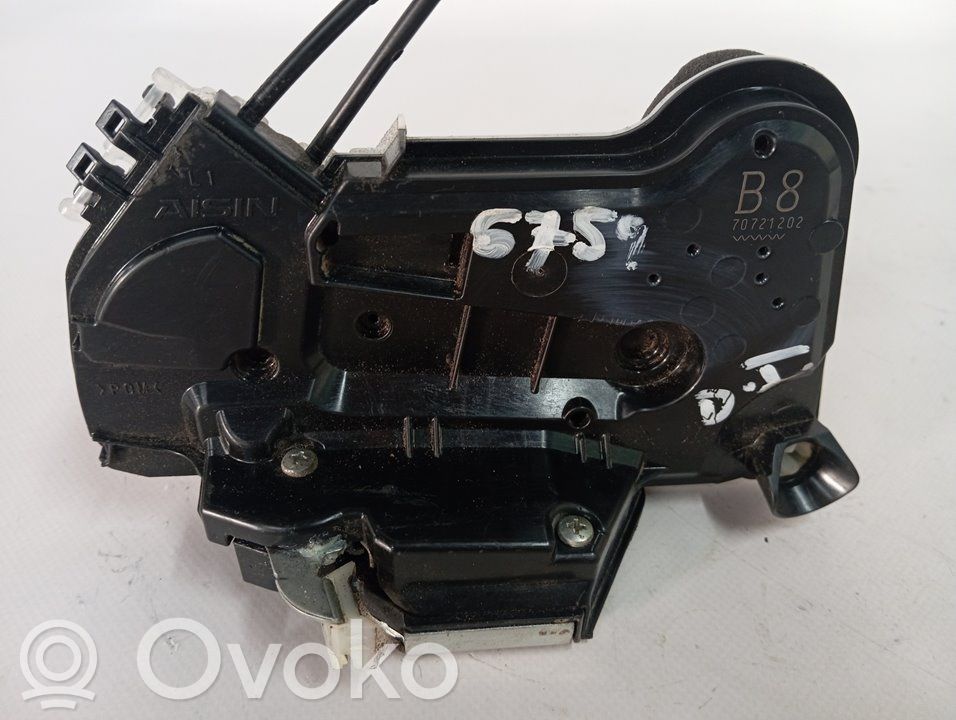 Zamek drzwi przednich   6904053130