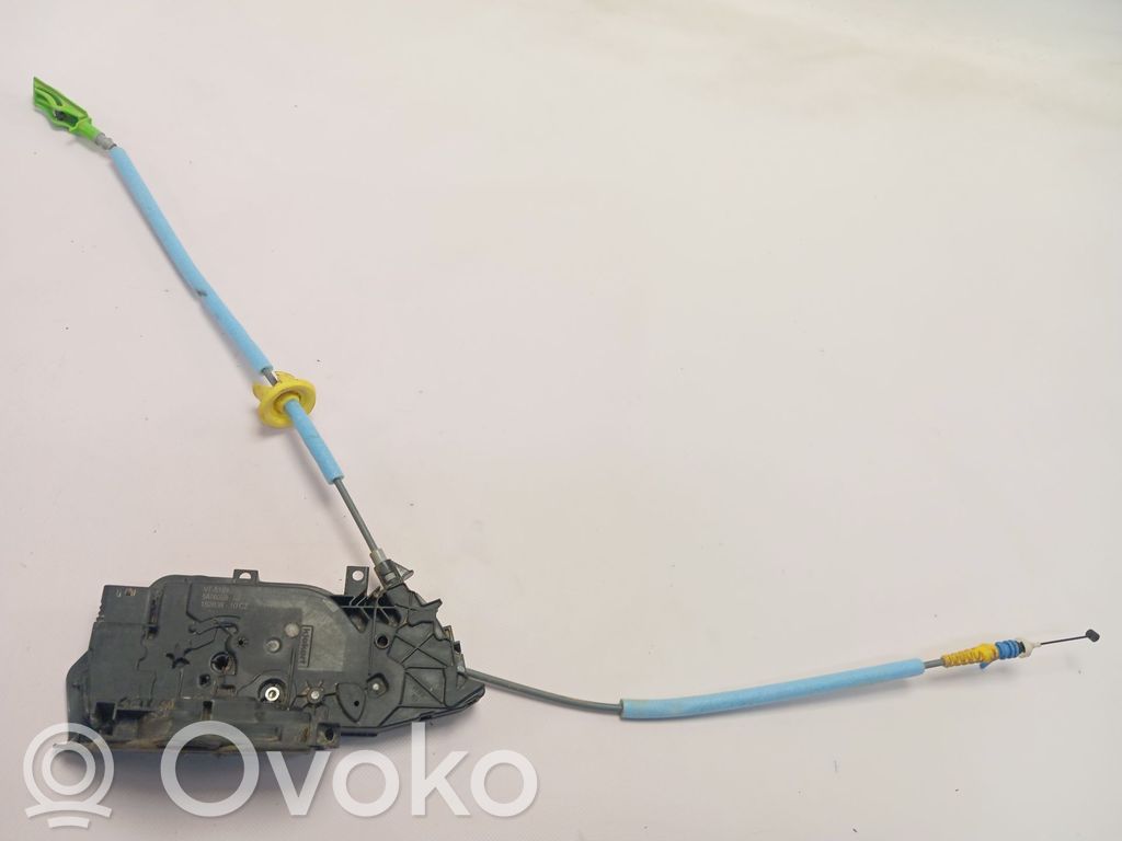 BMW M5 Etuoven lukko 