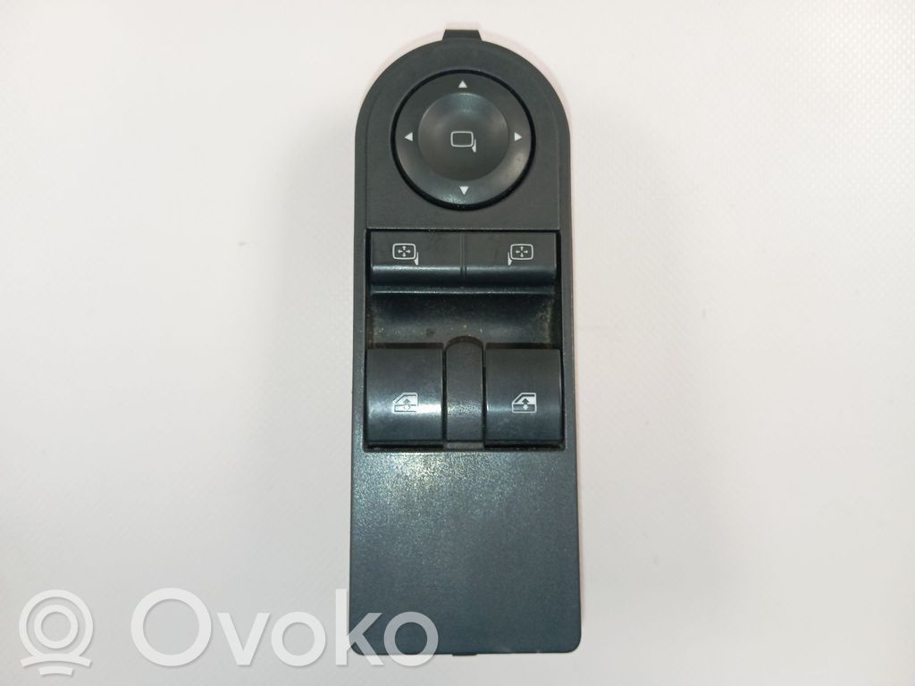 Interruptor del elevalunas eléctrico   13228879,13215152