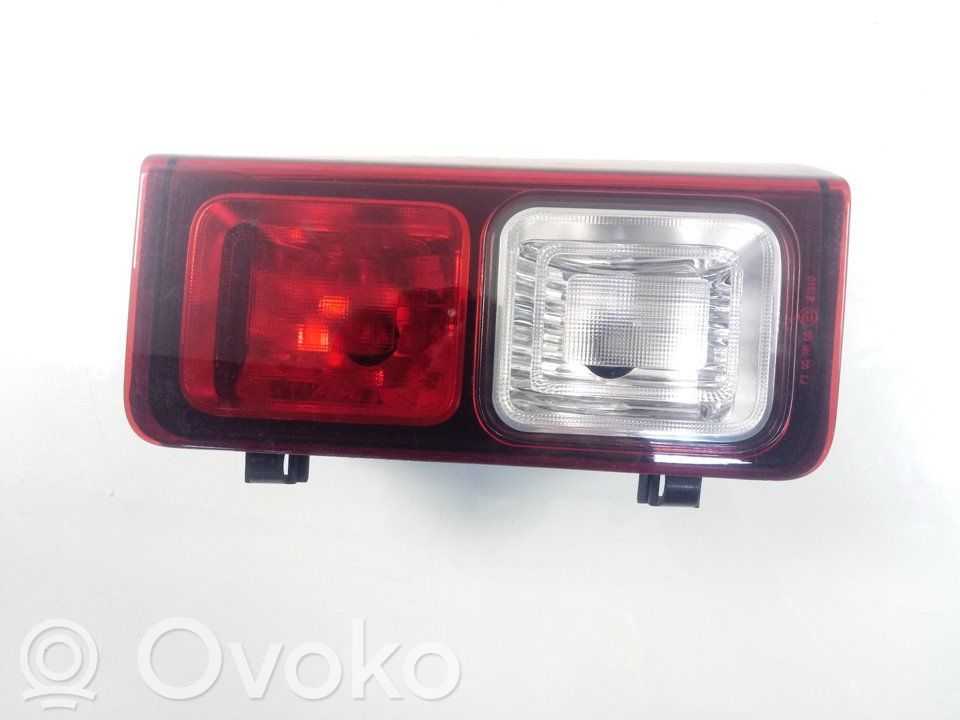 Opel Vivaro Lampă spate în caroserie 