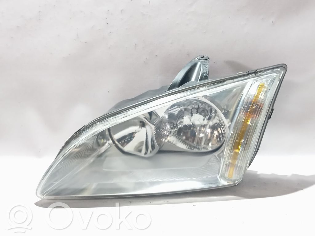 Ford Focus Передняя фара 