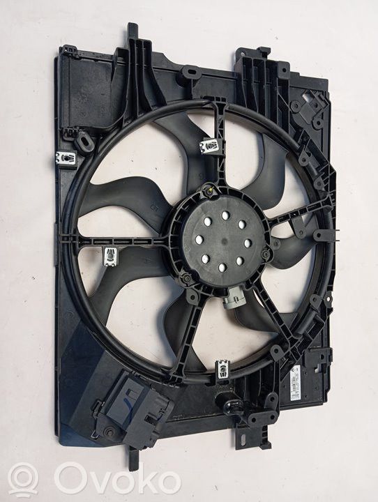 Nissan Juke II F16 Elektrisks radiatoru ventilators 