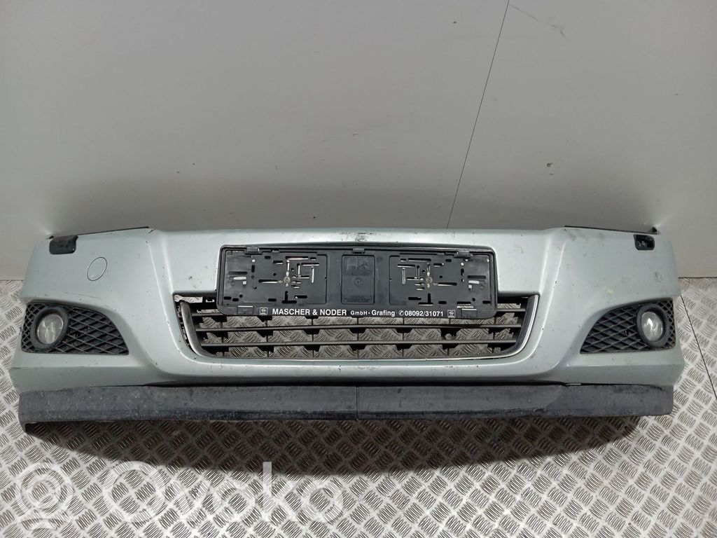 Opel Astra G Zderzak przedni 