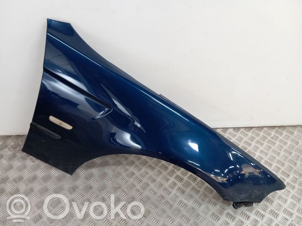 BMW 3 E46 Fender