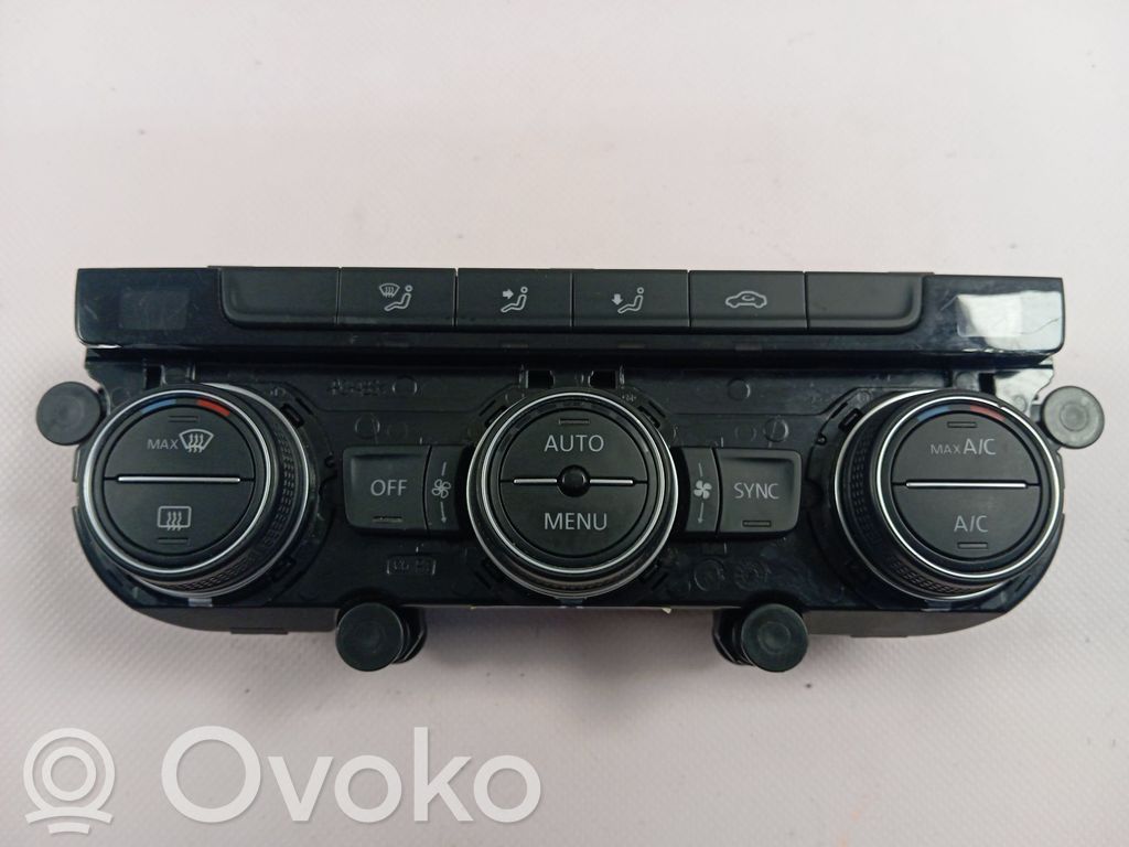 Volkswagen Golf SportWagen Panel klimatyzacji 