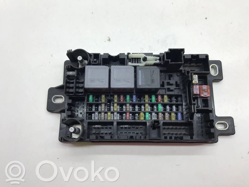 Jaguar E-Pace Relay mounting block 