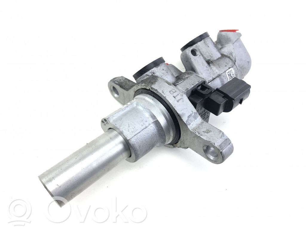 Volkswagen Tiguan Allspace Master brake cylinder 