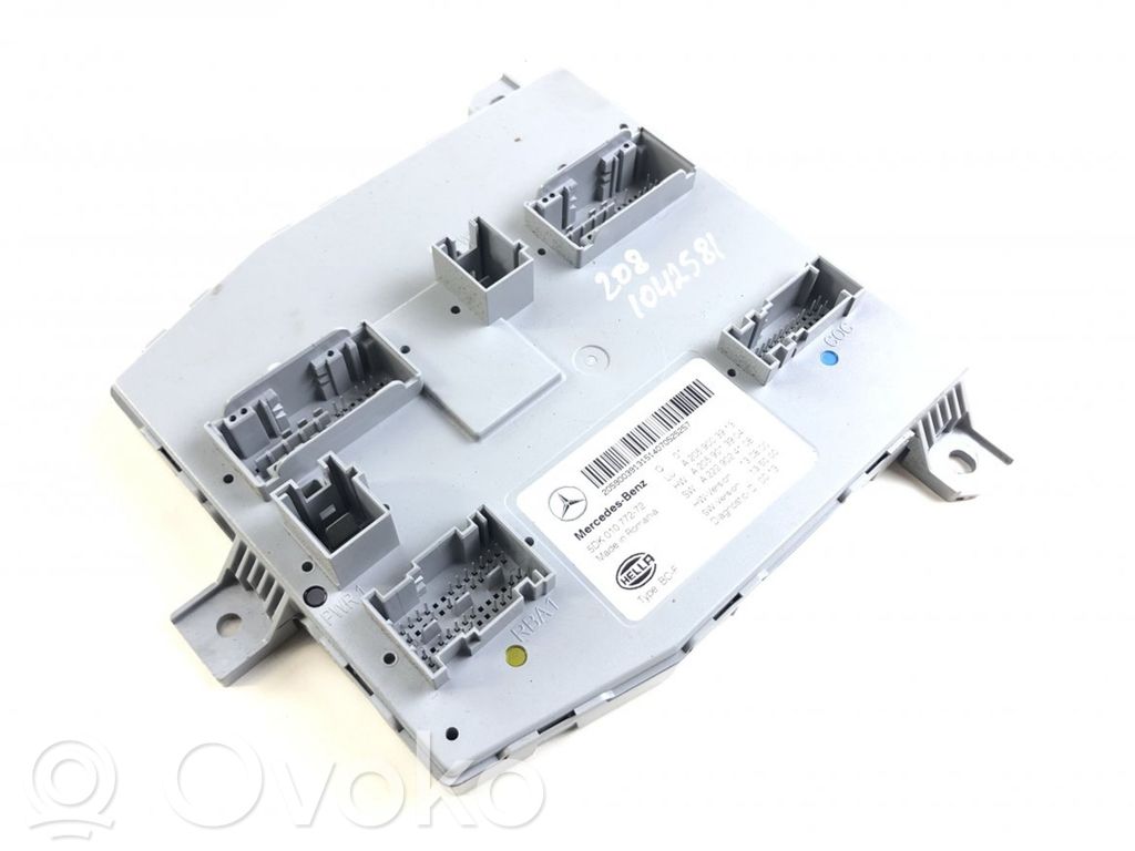 Mercedes-Benz C W205 Fuse box set 