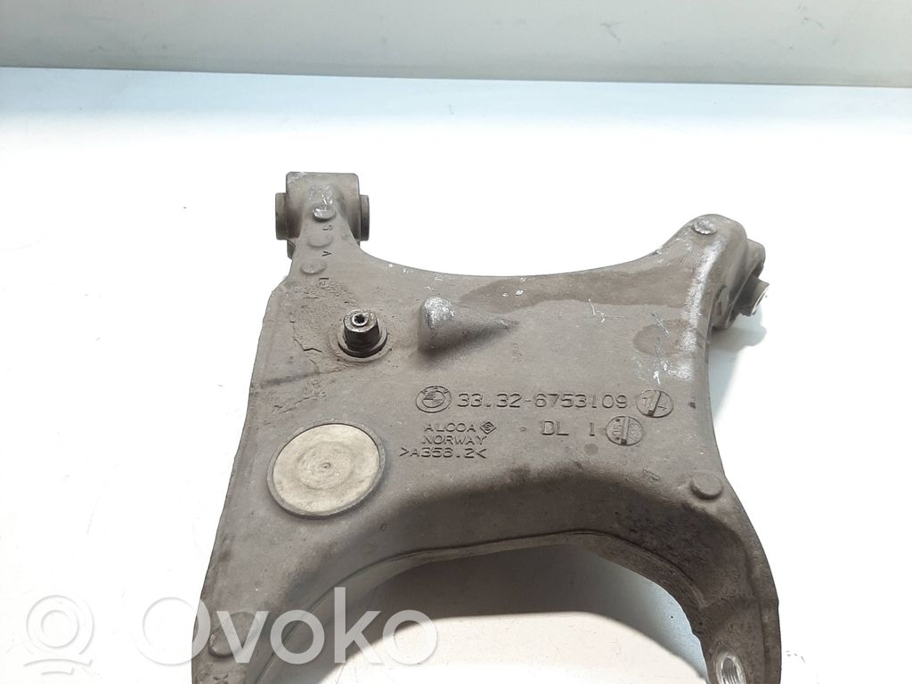 Querlenker Achsschenkel hinten   6753109