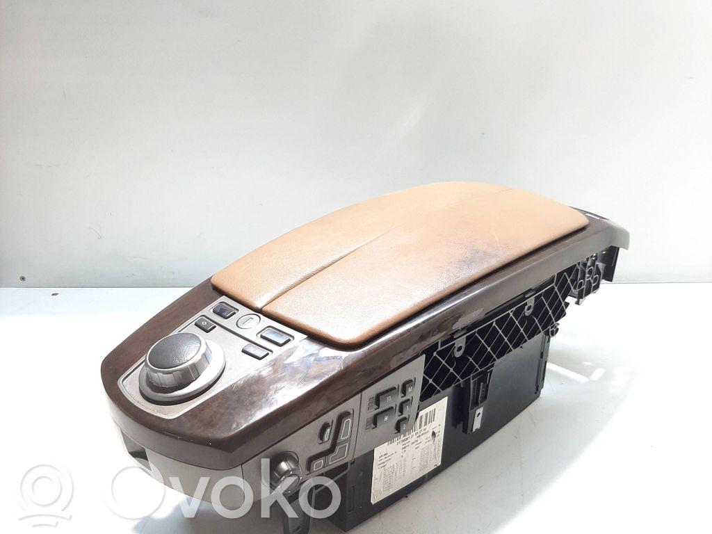 BMW 7 E65 E66 Daiktadėžė centrinės konsolės 