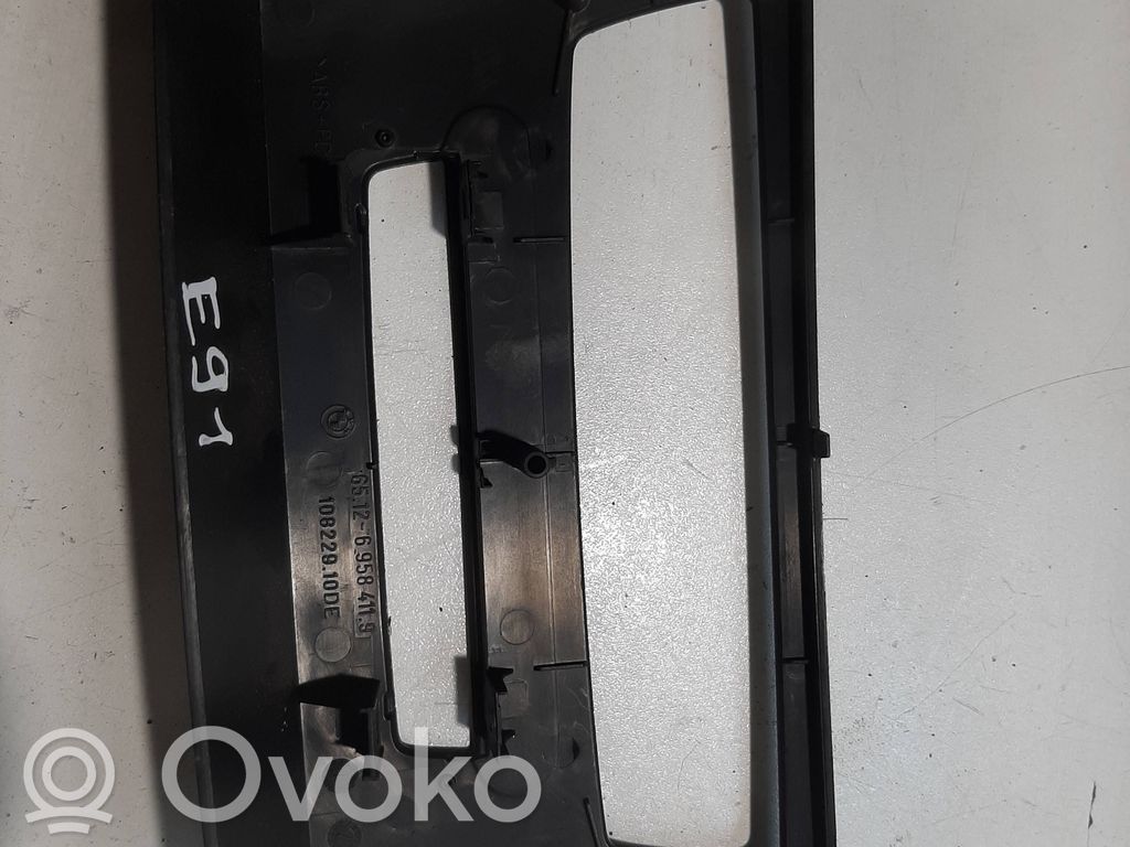 BMW 3 E90 E91 Radio/GPS head unit trim 