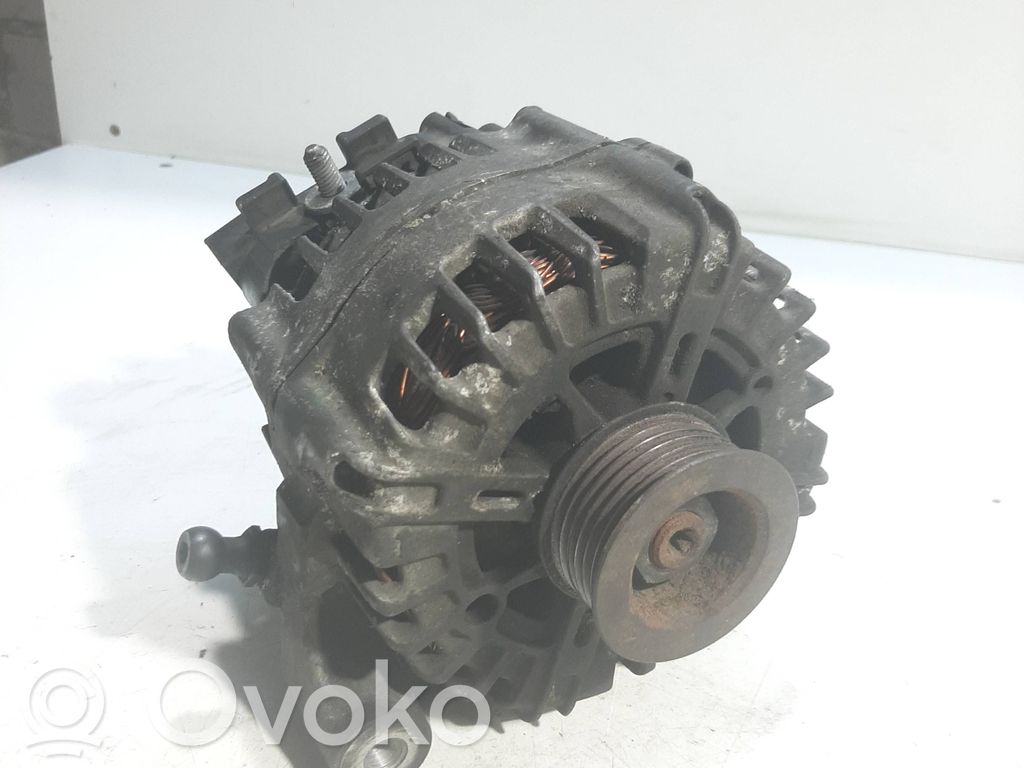 BMW 3 E90 E91 Alternador 