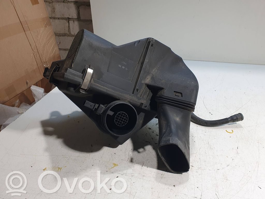 Air filter box   7797467,17531