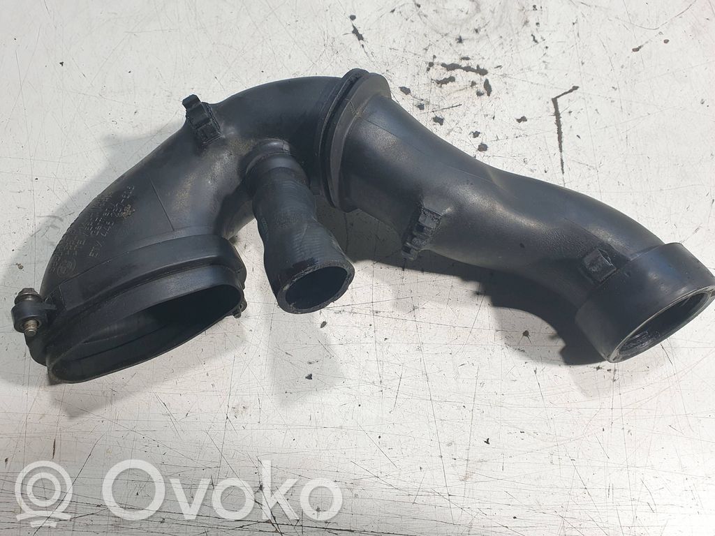 Turboahtimen ilmanoton letku   7794172,58300015,446237606