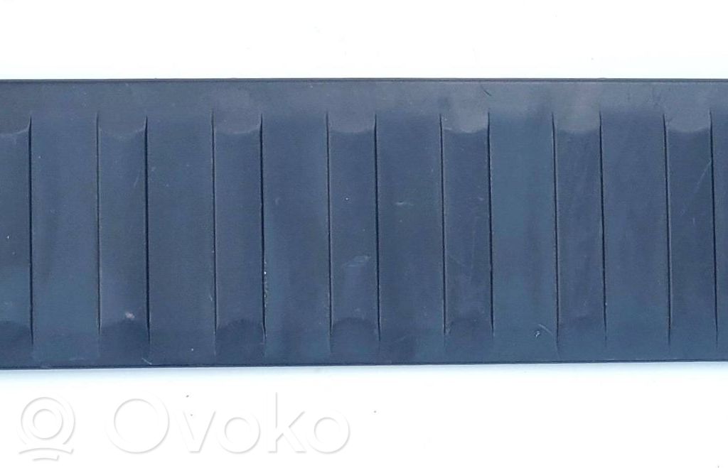 BMW X5 E53 Trunk/boot lower side trim panel 