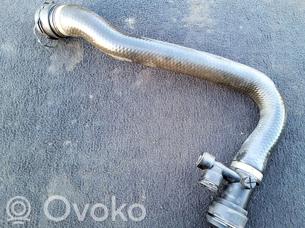 Engine coolant pipe/hose