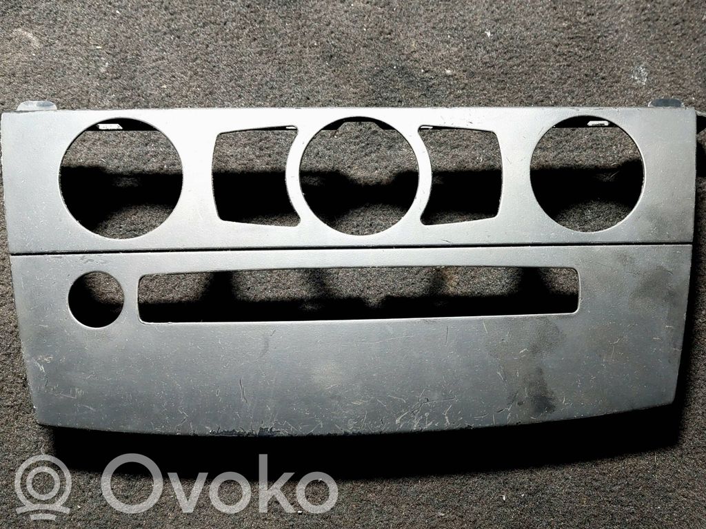 Kita panelės detalė   9064379