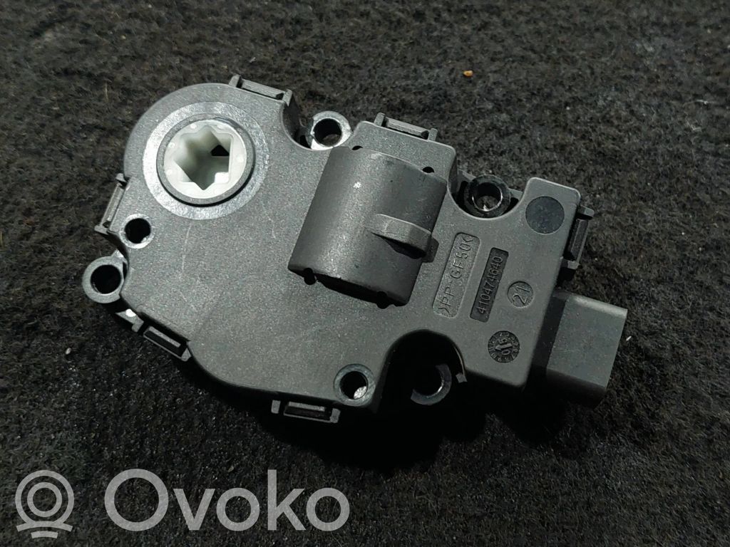Oro sklendės varikliukas   0692