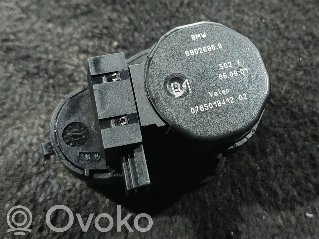 BMW X5 E53 Tuloilmaventtiilin käyttömoottori 