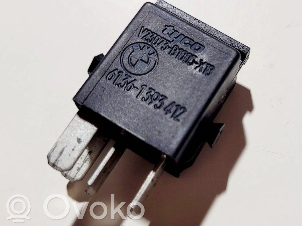 BMW 5 E39 Other relay 