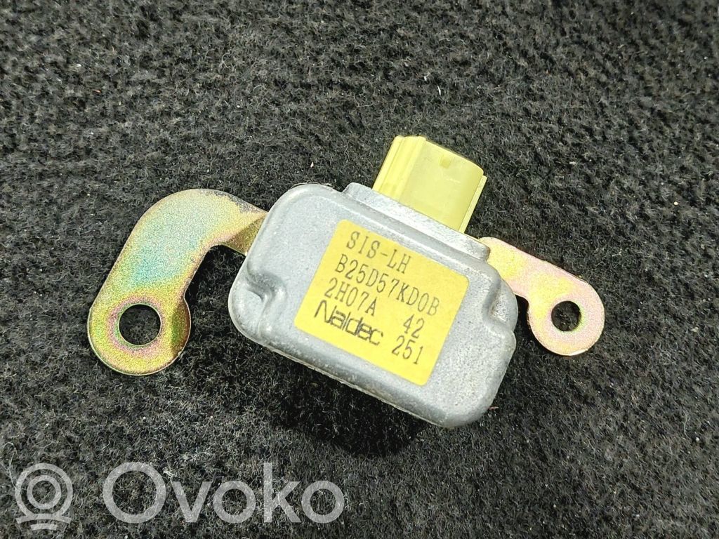 Mazda 323 F Airbagsensor Crashsensor Drucksensor 