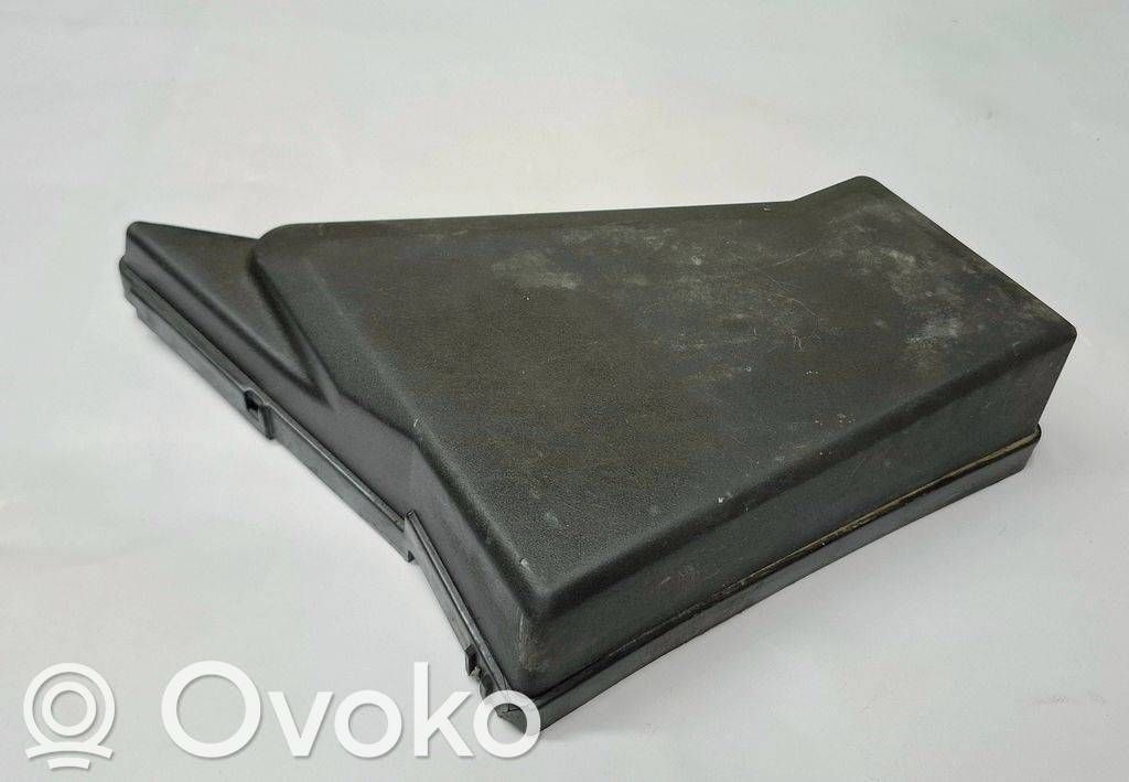 Subaru Outback Tapa de caja de fusibles 