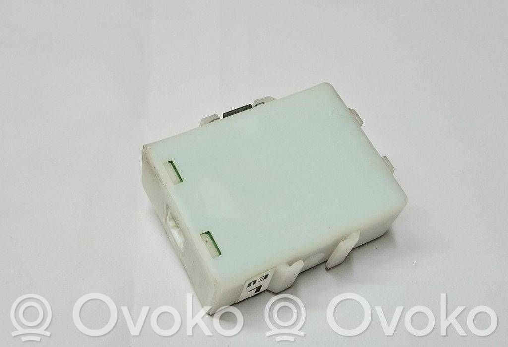 Subaru Outback Sterownik / Moduł centralnego zamka 