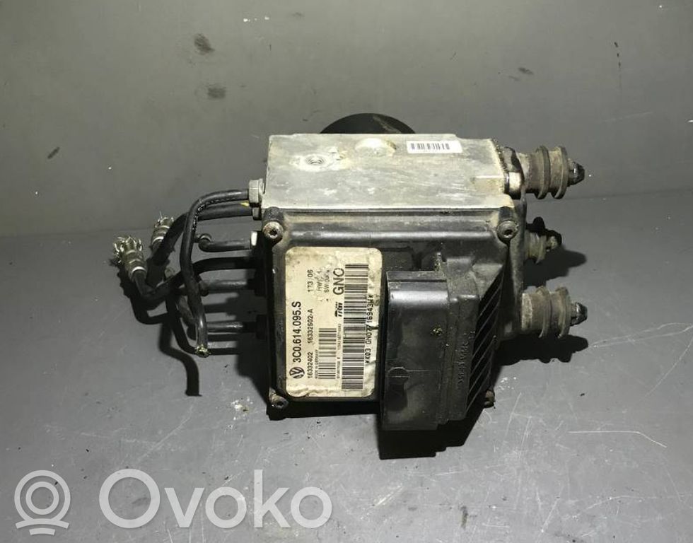 Volkswagen PASSAT B6 ABS Pump 