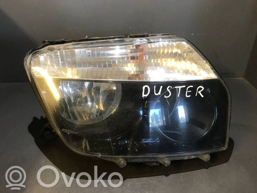 Dacia Duster Headlight/headlamp 