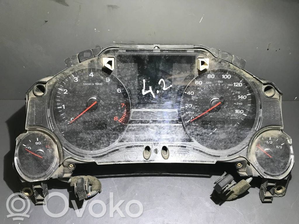 Audi A8 S8 D3 4E Speedometer (instrument cluster) 