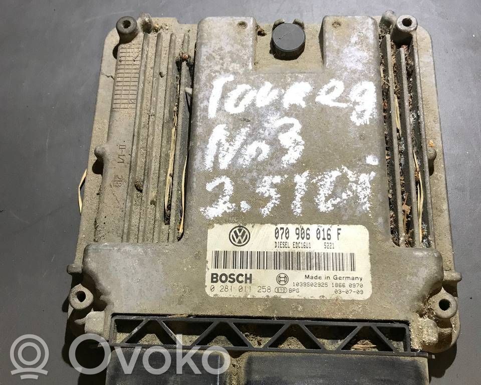 Volkswagen Touareg I Engine control unit/module 