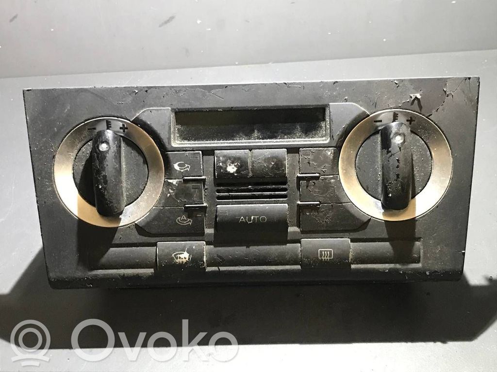 Audi A3 S3 8P Climate control unit 