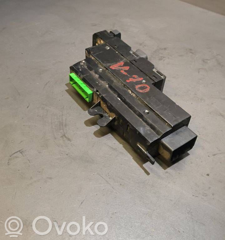 Volvo V70 Electric window control switch 