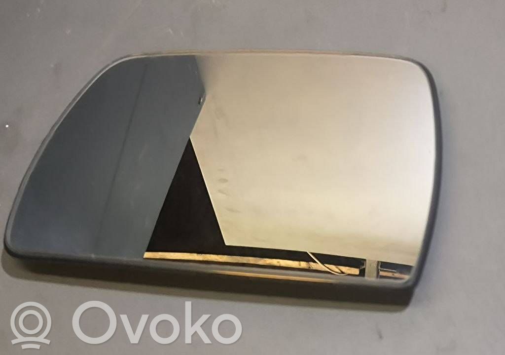BMW X3 E83 Spoguļa stikls 