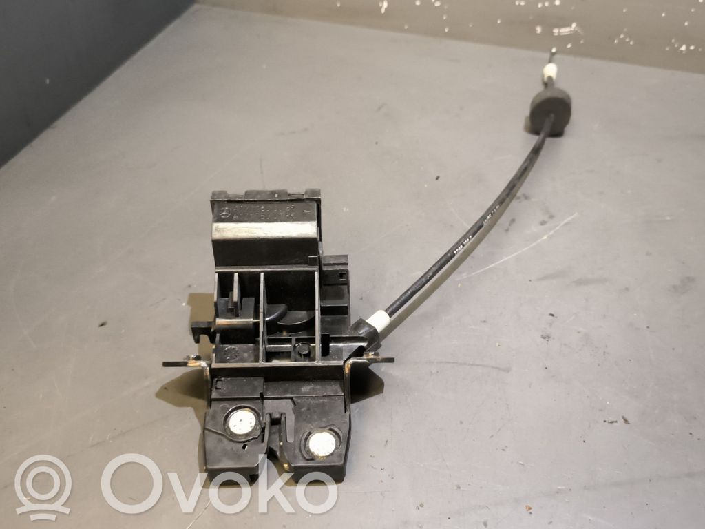 Mercedes-Benz E W211 Loading door lock 