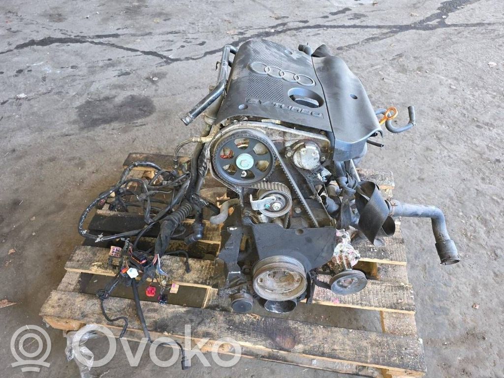 Audi A4 S4 B5 8D Motor 