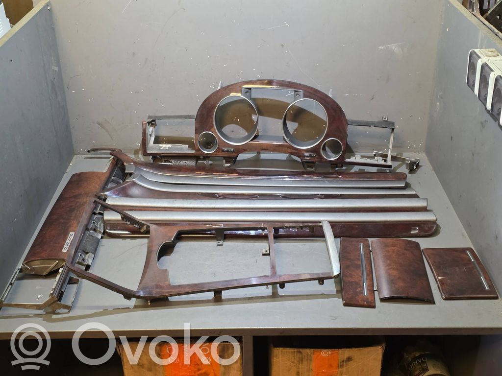 Audi A8 S8 D3 4E Moldura del panel (Usadas) 