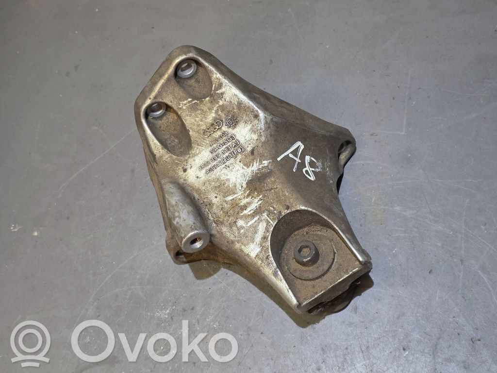 Audi A8 S8 D3 4E Engine mounting bracket 