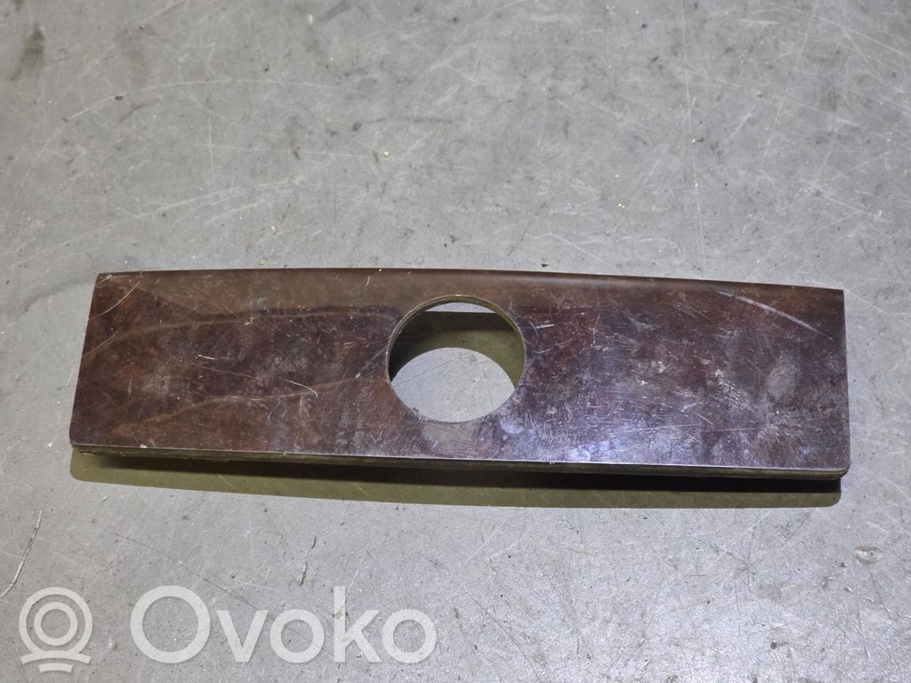Audi A8 S8 D3 4E Panel gniazda zapalniczki tylnej tunelu środkowego 