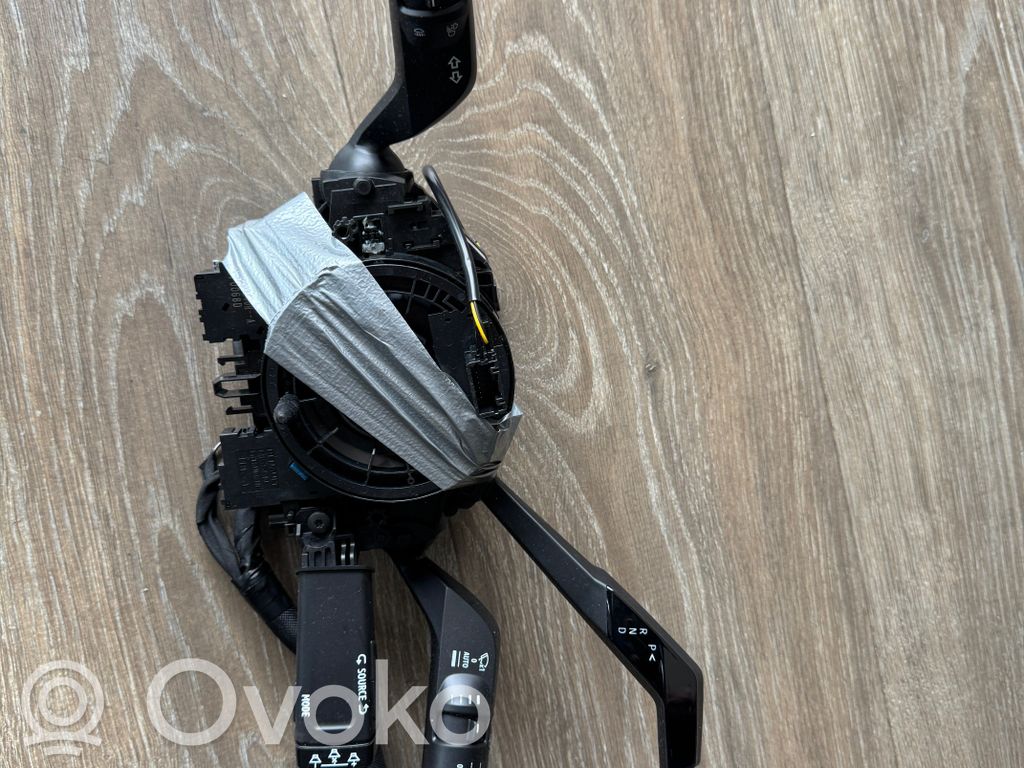 Renault Austral Indicator stalk 